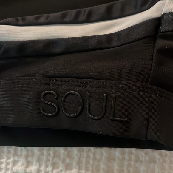 SOUL by SoulCycle With the Band Sports Bra Tuxedo Stripe Sports Bra Size Small - Picture 3 of 6